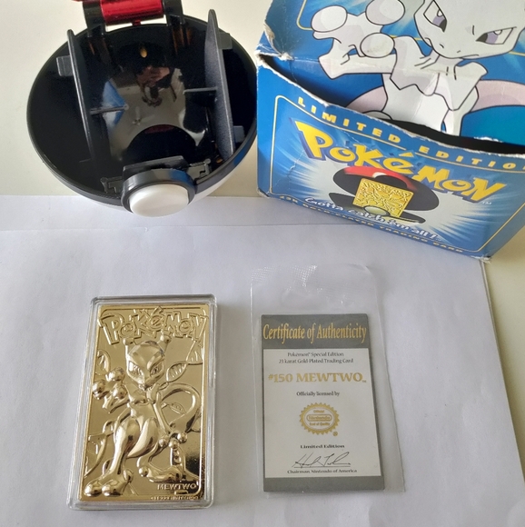 Mewtwo 1999 23 Karat Gold Pokemon Trading Card With COA and Pokemon Ball - Picture 2 of 11